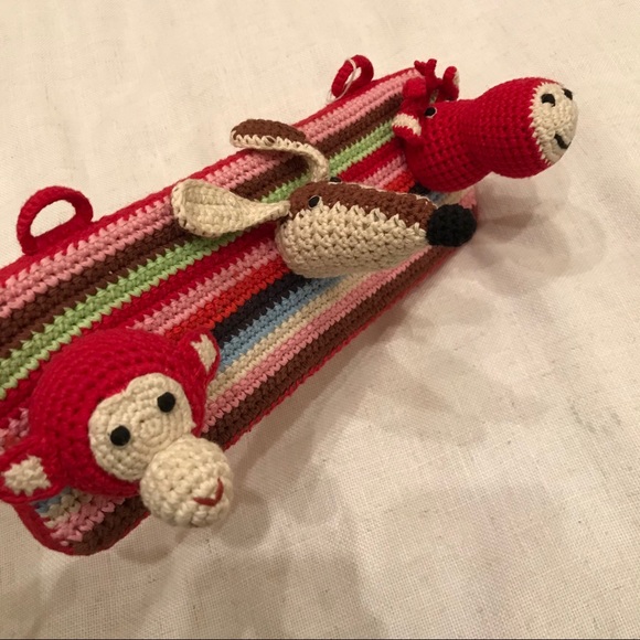 ANNE CLAIRE HANDCRAFTED CHILDREN COAT HAT BAG RACK